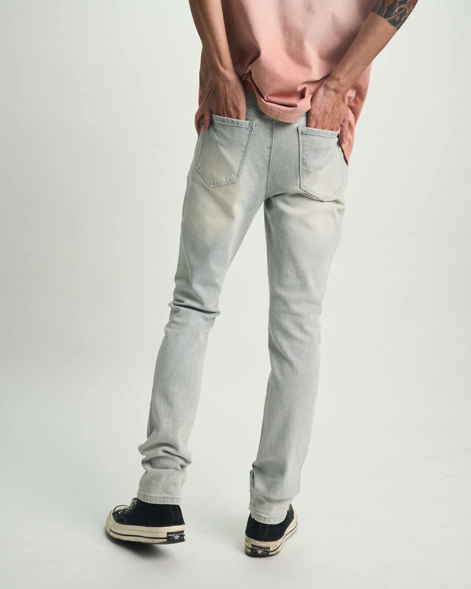 260420_RTA_Ecomm_Look15-076_2048x2048.jpg