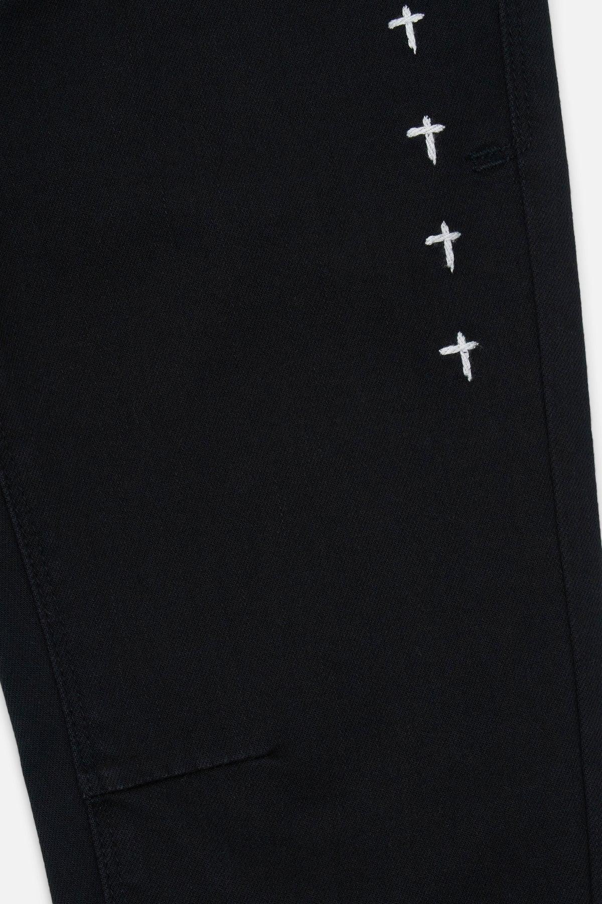 BDGDD1277-J2284BKMCR_BENSON_BLACKMULTICROSS_3_2048x2048.jpg