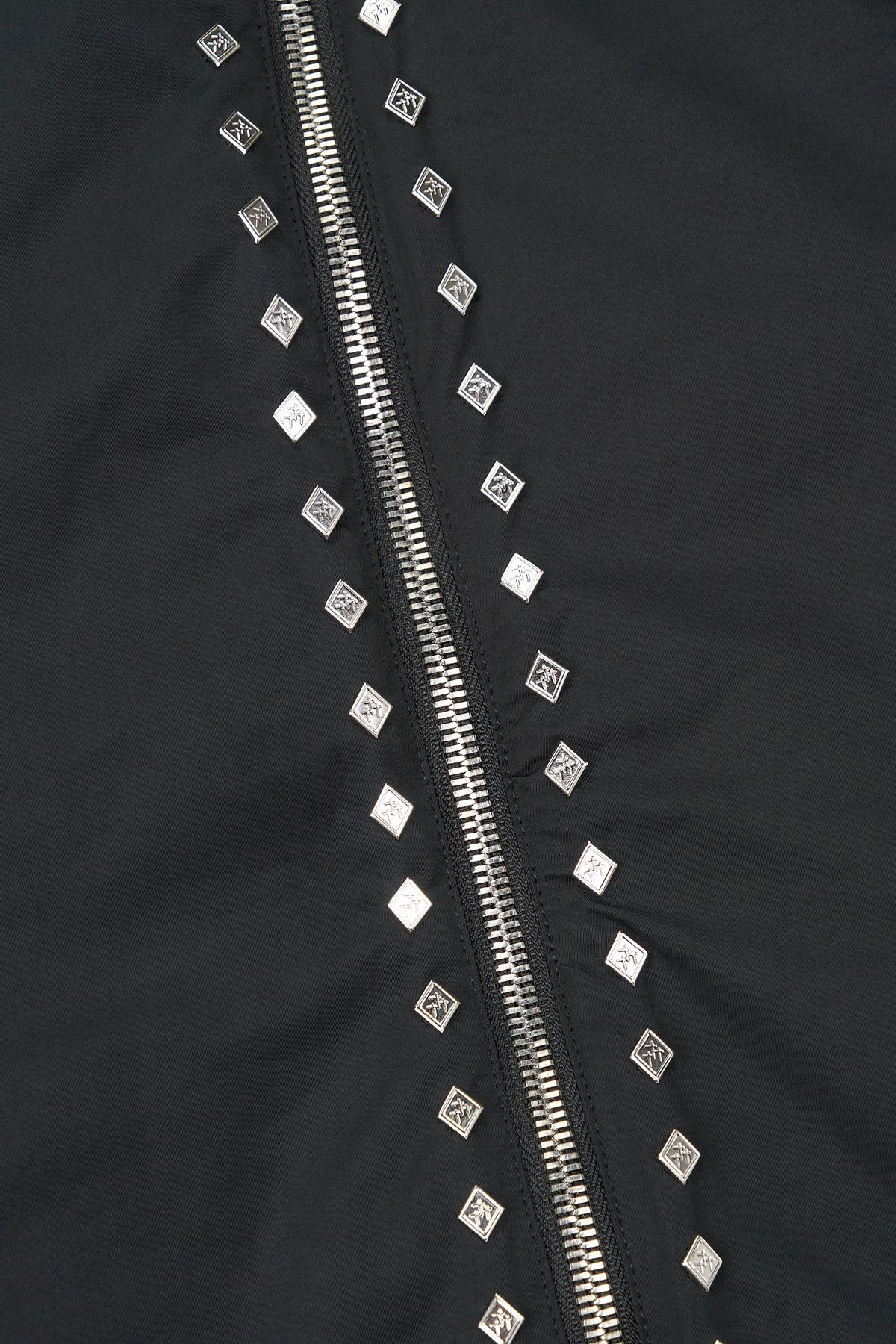 MCVUW1420-W2381BLACK_4_2048x2048.jpg