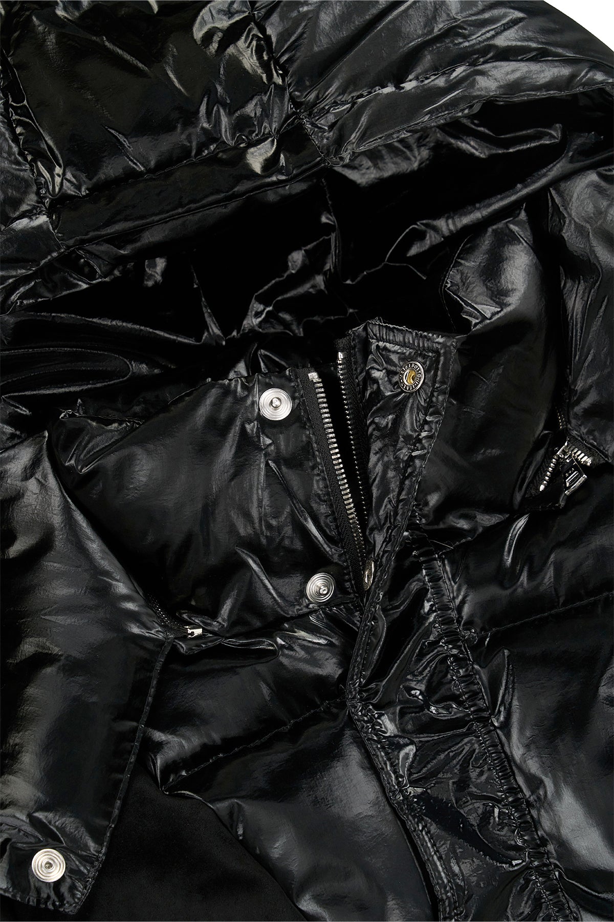 VEJA_PUFFER_BLACK_3_2048x2048.jpg